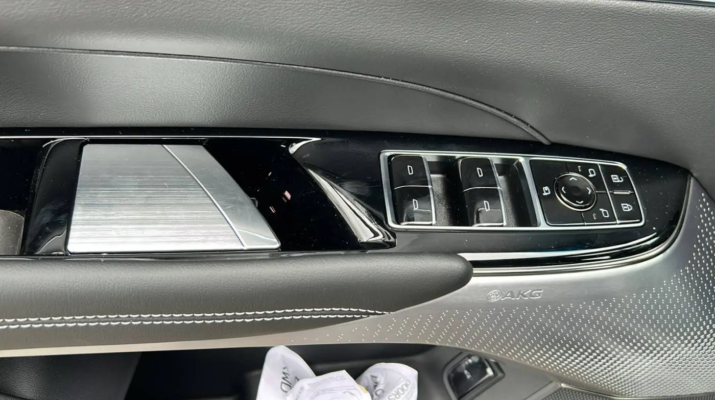 2024 Cadillac Lyriq 1GYKPVRKXRZ143045