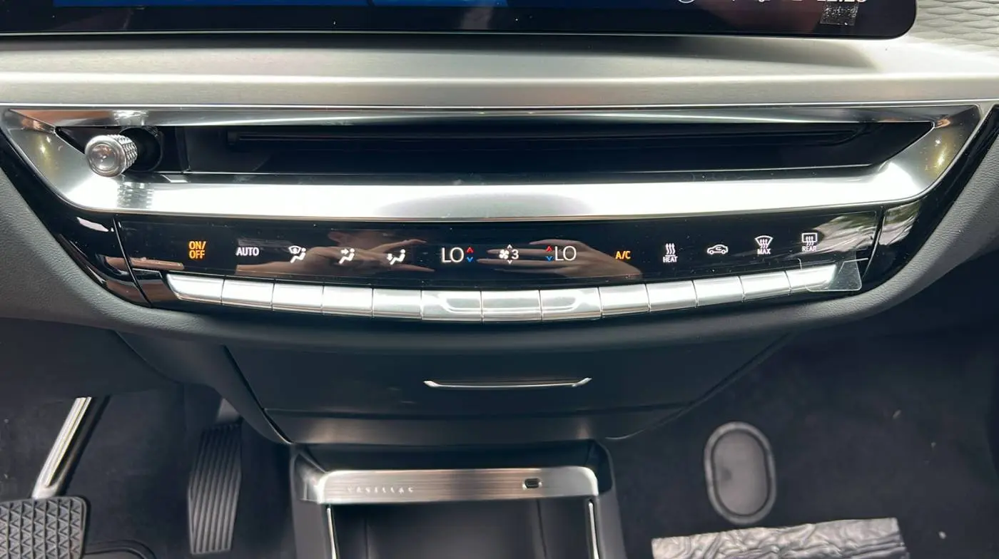 2024 Cadillac Lyriq 1GYKPVRKXRZ143045
