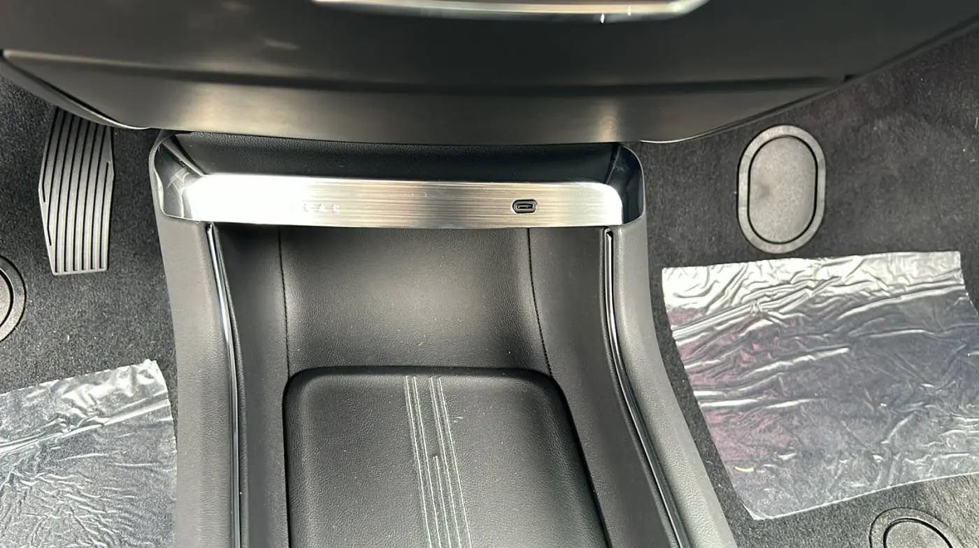 2024 Cadillac Lyriq 1GYKPVRKXRZ143045