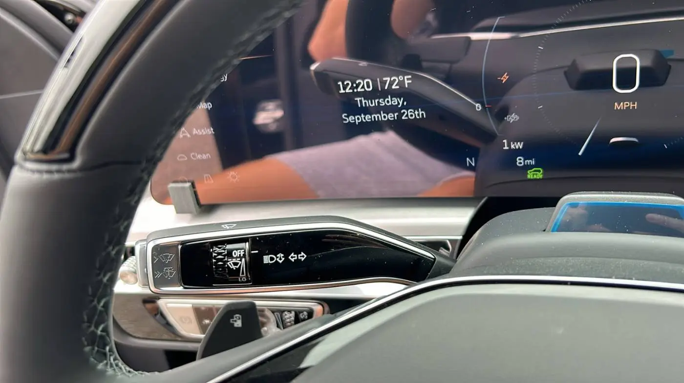 2024 Cadillac Lyriq 1GYKPVRKXRZ143045
