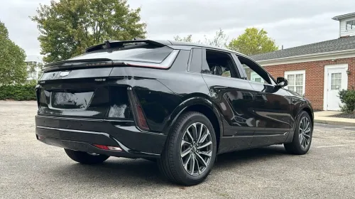2024 Cadillac Lyriq 1GYKPVRKXRZ143045