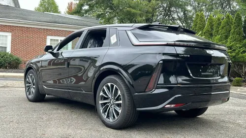 2024 Cadillac Lyriq 1GYKPVRKXRZ143045