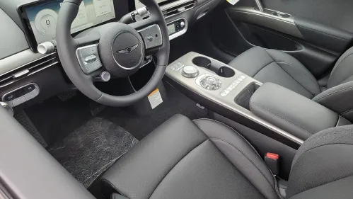 2025 Genesis GV60 KMUKB4SA2SU027449