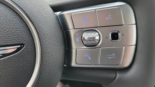 2025 Genesis GV60 KMUKB4SA2SU027449