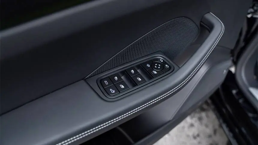 2024 Porsche Macan Electric WP1AC2XA6RL200751
