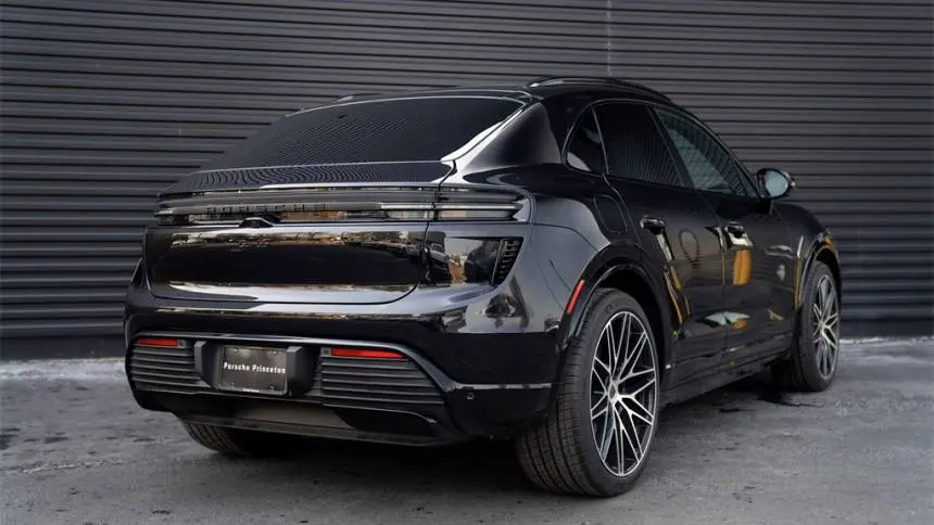 2024 Porsche Macan Electric WP1AC2XA6RL200751
