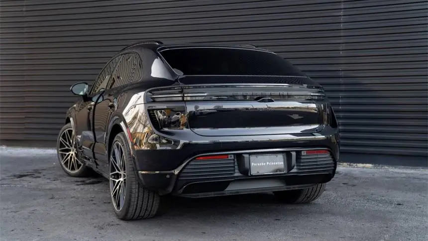 2024 Porsche Macan Electric WP1AC2XA6RL200751