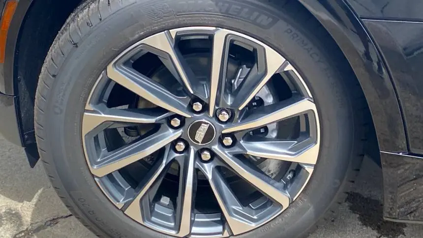 2024 Cadillac Lyriq 1GYKPTRK5RZ133835