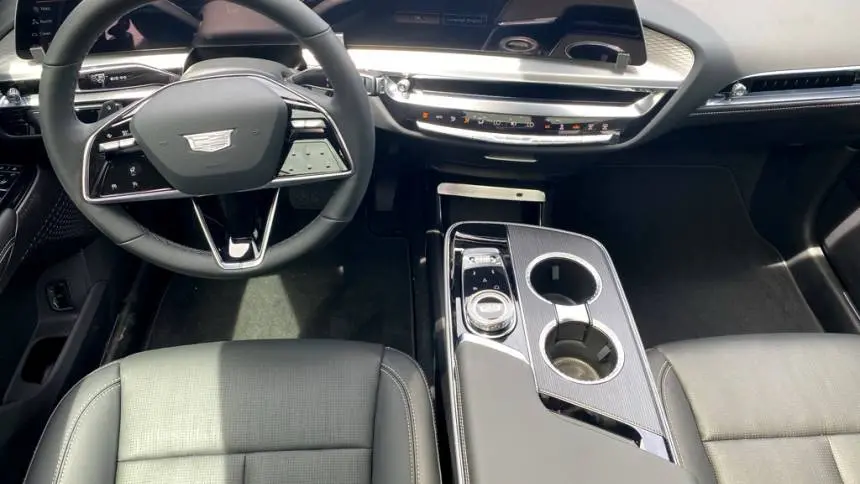 2024 Cadillac Lyriq 1GYKPTRK5RZ133835