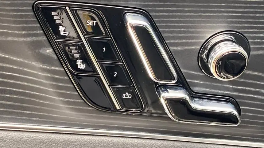 2024 Cadillac Lyriq 1GYKPTRK5RZ133835