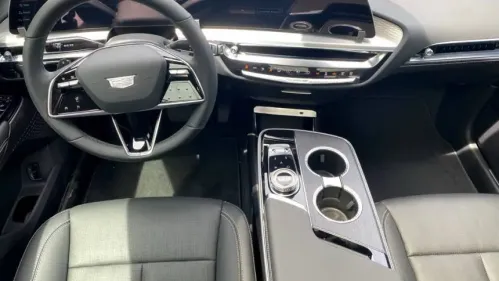 2024 Cadillac Lyriq 1GYKPTRK5RZ133835