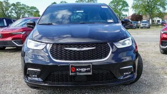 2025 Chrysler Pacifica 2C4RC1S79SR550045