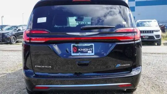 2025 Chrysler Pacifica 2C4RC1S79SR550045