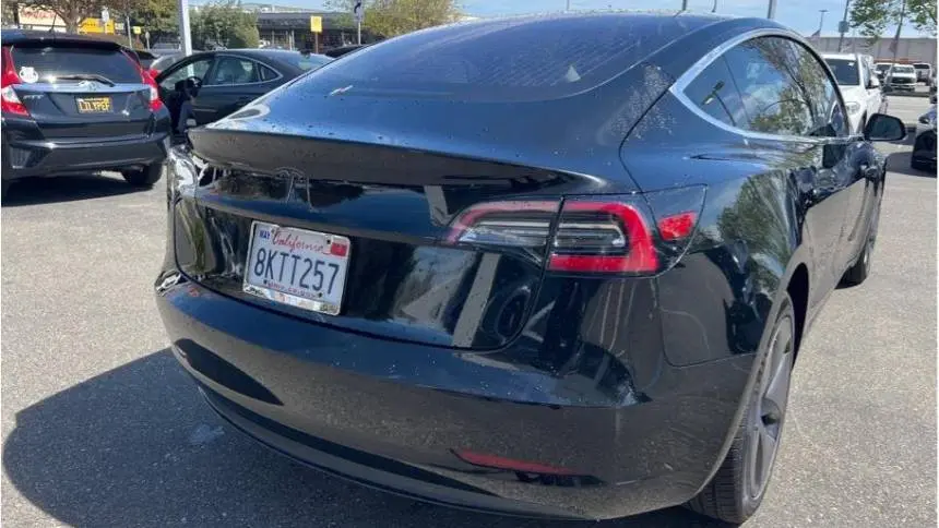 2019 Tesla Model 3 5YJ3E1EA0KF328934