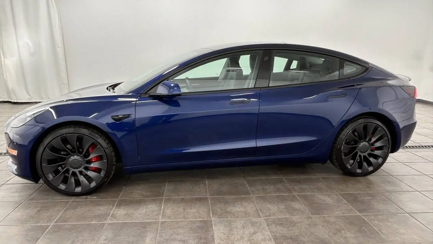 2022 Tesla Model 3 5YJ3E1EC5NF169186