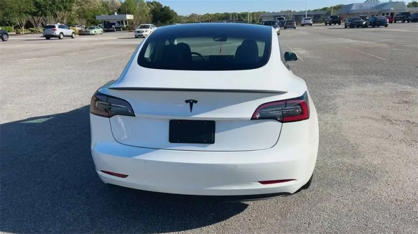 2022 Tesla Model 3 5YJ3E1EA8NF116772