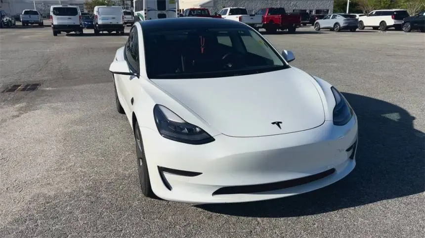 2022 Tesla Model 3 5YJ3E1EA8NF116772