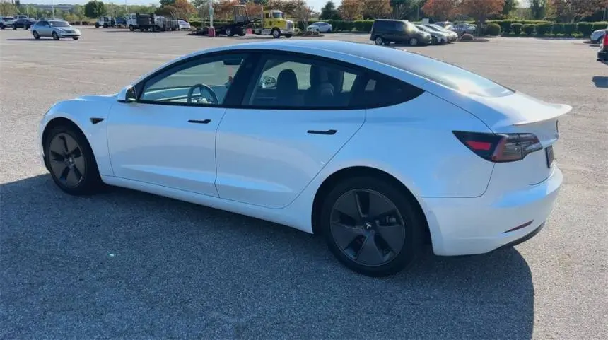 2022 Tesla Model 3 5YJ3E1EA8NF116772