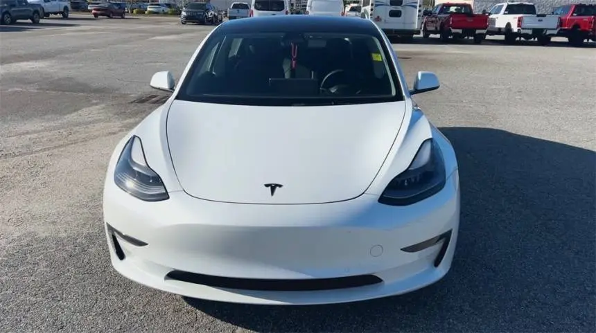2022 Tesla Model 3 5YJ3E1EA8NF116772