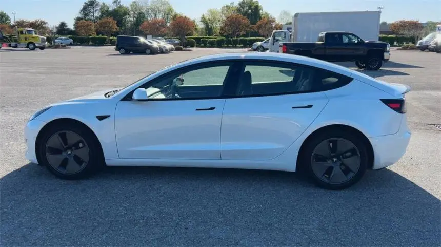 2022 Tesla Model 3 5YJ3E1EA8NF116772