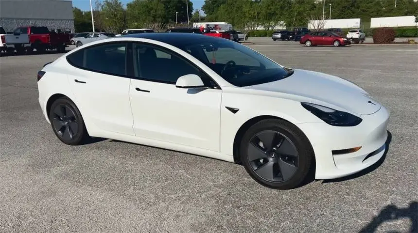 2022 Tesla Model 3 5YJ3E1EA8NF116772