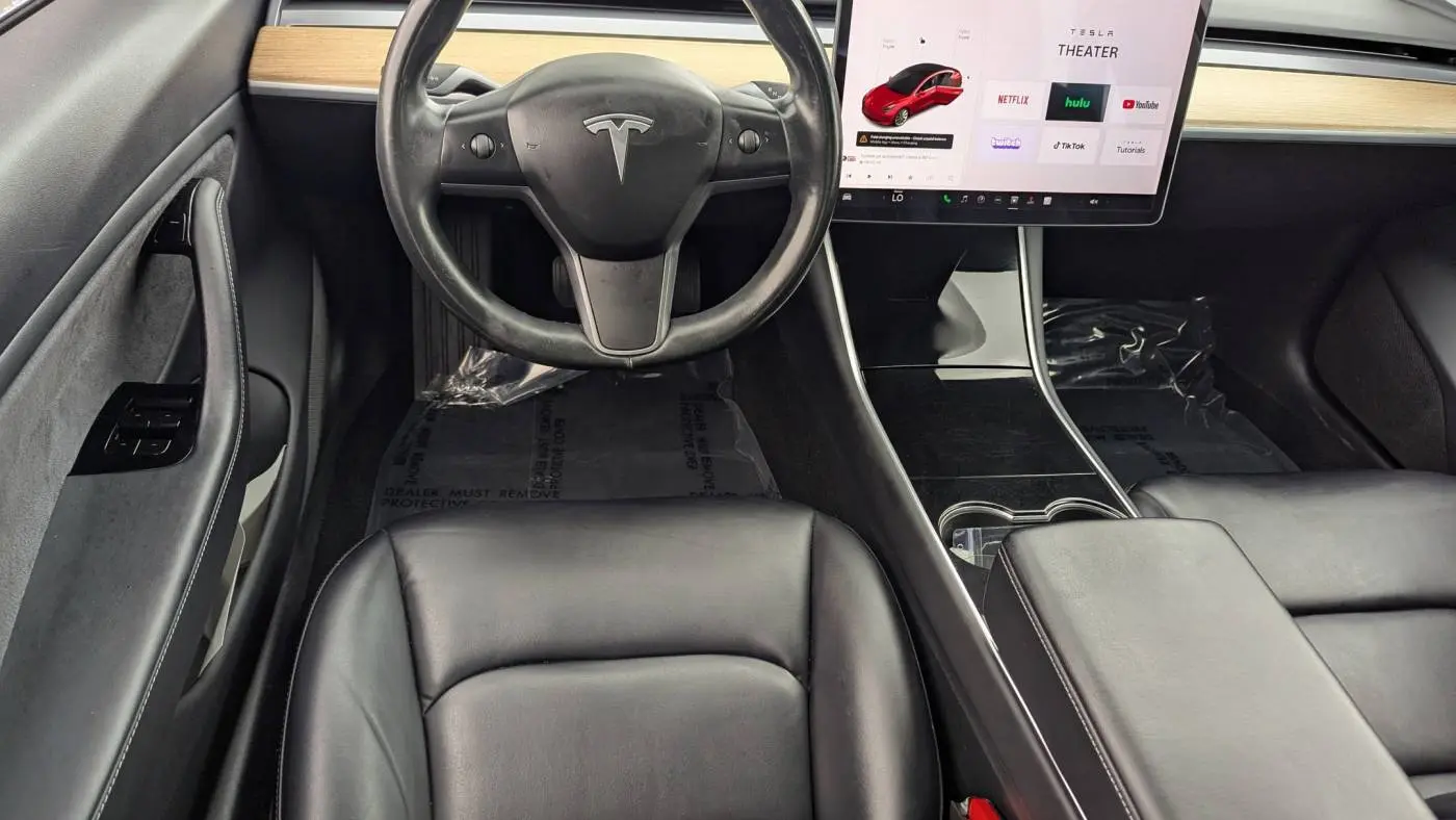 2018 Tesla Model 3 5YJ3E1EA9JF032504