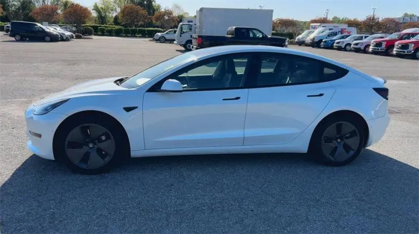 2022 Tesla Model 3 5YJ3E1EA8NF116772