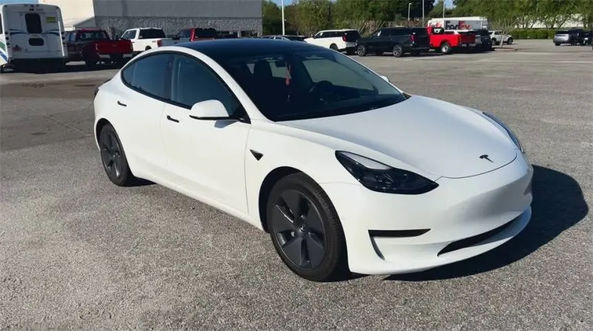 2022 Tesla Model 3 5YJ3E1EA8NF116772