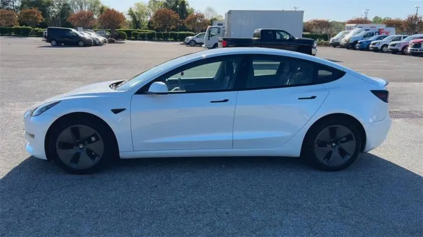 2022 Tesla Model 3 5YJ3E1EA8NF116772