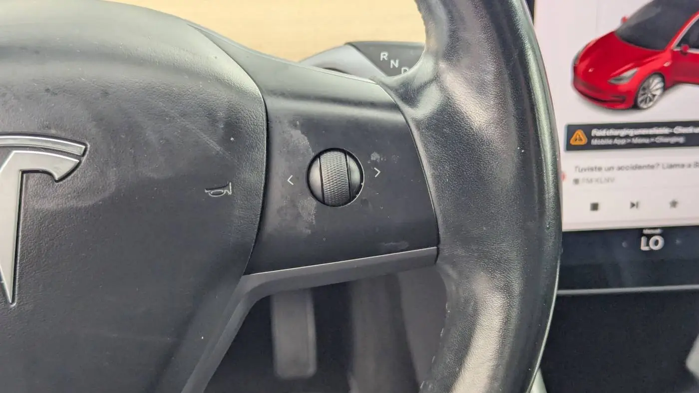 2018 Tesla Model 3 5YJ3E1EA9JF032504