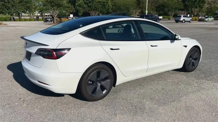 2022 Tesla Model 3 5YJ3E1EA8NF116772