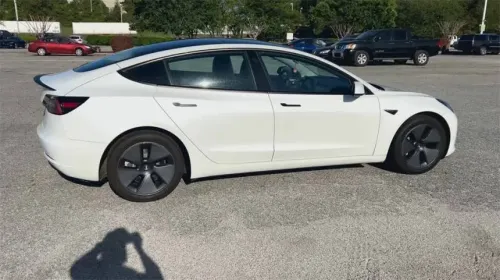2022 Tesla Model 3 5YJ3E1EA8NF116772