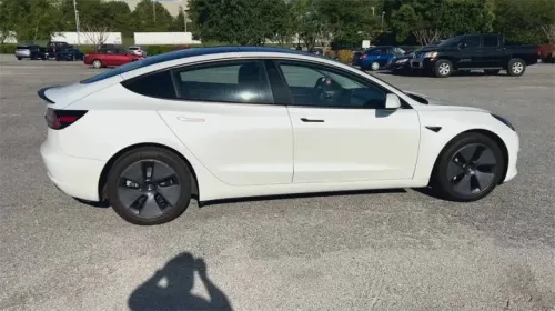 2022 Tesla Model 3 5YJ3E1EA8NF116772