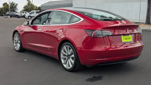 2018 Tesla Model 3 5YJ3E1EA9JF032504