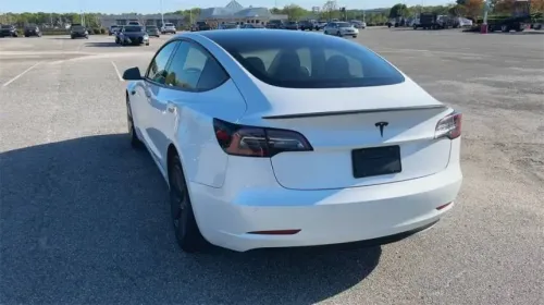 2022 Tesla Model 3 5YJ3E1EA8NF116772