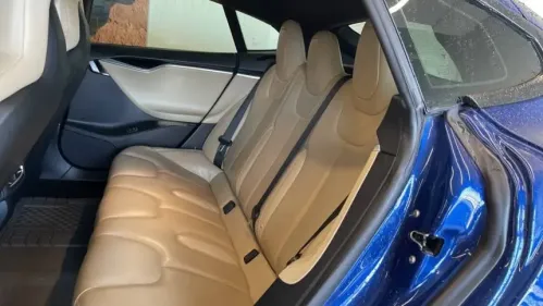 2016 Tesla Model S - Images - 9