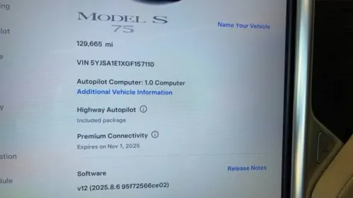2016 Tesla Model S - Images - 10