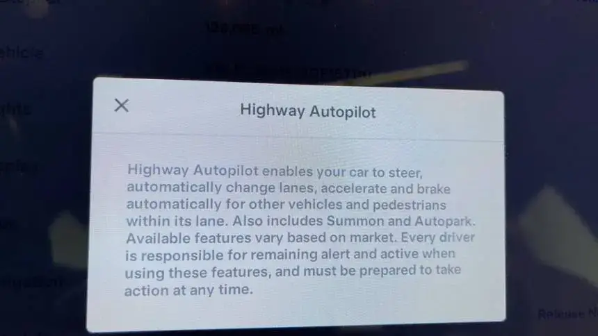 2016 Tesla Model S - Images - 12