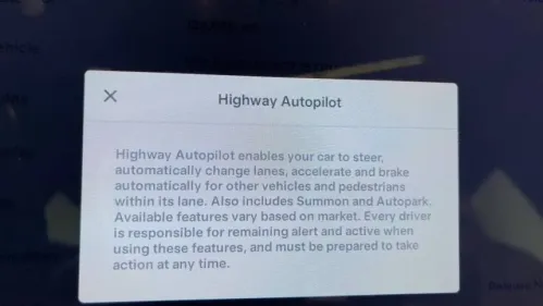 2016 Tesla Model S - Images - 12