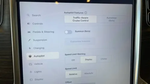 2016 Tesla Model S - Images - 13
