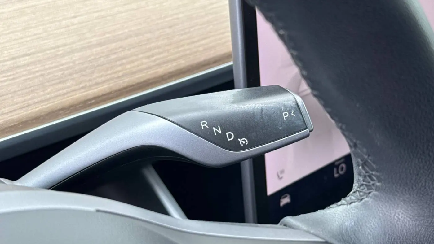 2021 Tesla Model Y 5YJYGDEE4MF084874