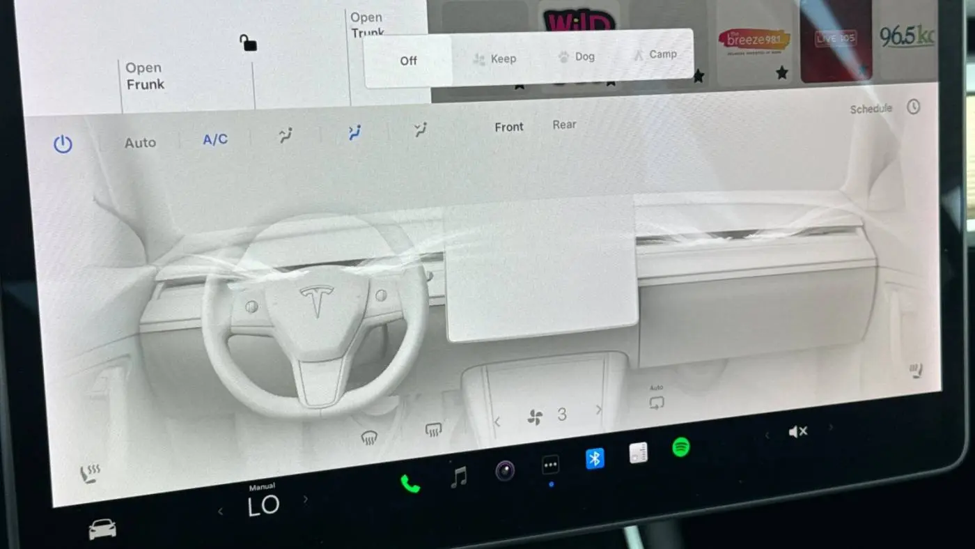 2021 Tesla Model Y 5YJYGDEE4MF084874