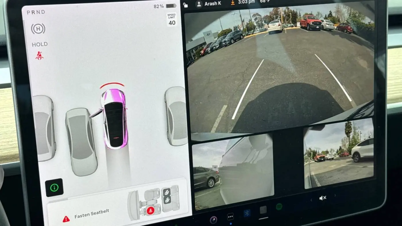 2021 Tesla Model Y 5YJYGDEE4MF084874