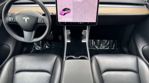 2021 Tesla Model Y 5YJYGDEE4MF084874