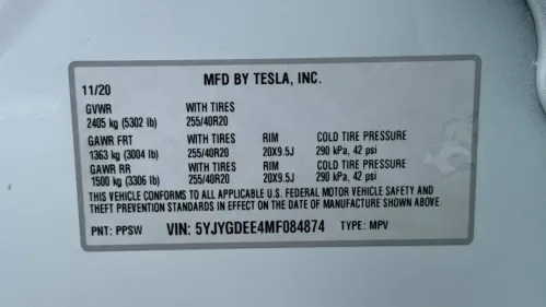 2021 Tesla Model Y 5YJYGDEE4MF084874