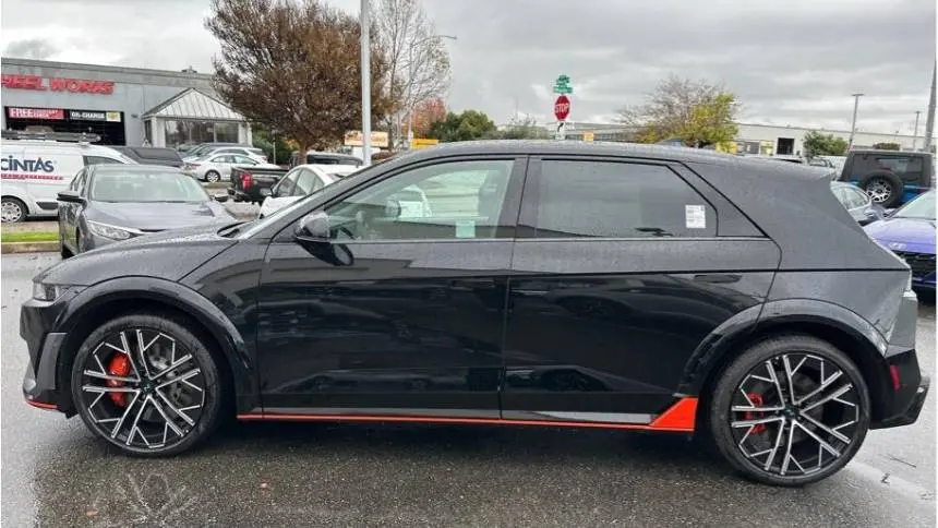 2025 Hyundai IONIQ 5 KM8KNDA83SU007537