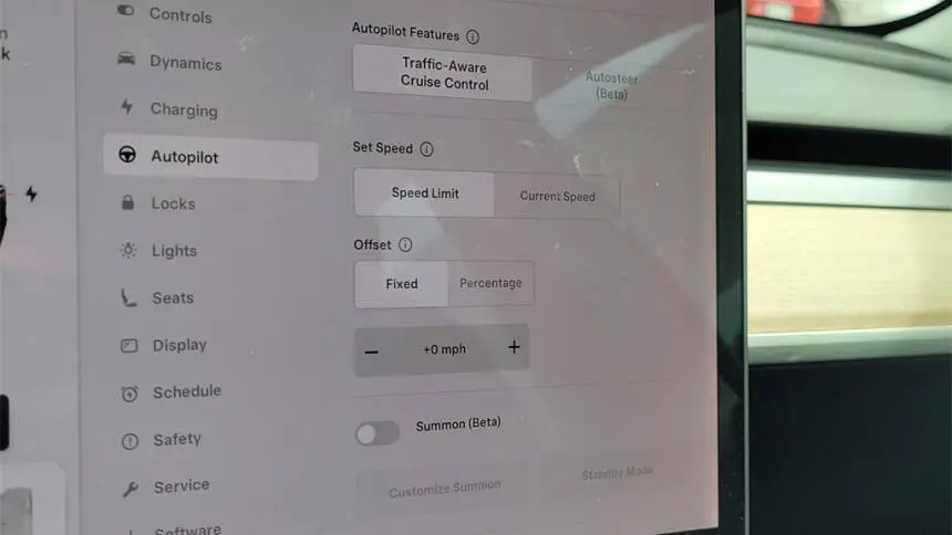 2018 Tesla Model 3 5YJ3E1EA1JF089506