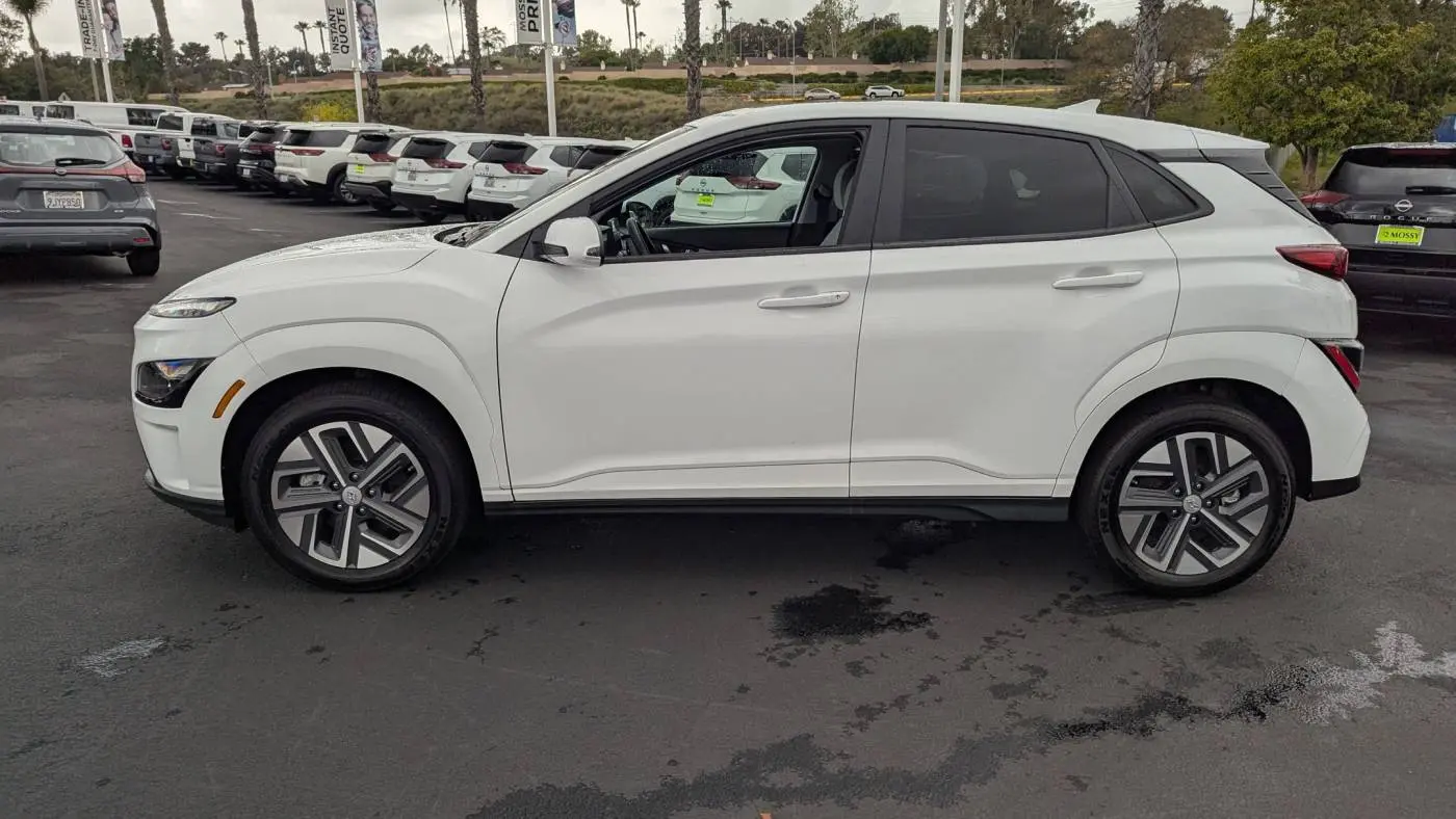 2023 Hyundai Kona Electric KM8K33AG3PU189058
