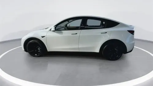 2023 Tesla Model Y 7SAYGDEE1PA100565