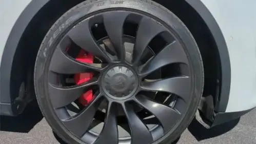 2022 Tesla Model Y 7SAYGDEF5NF442013